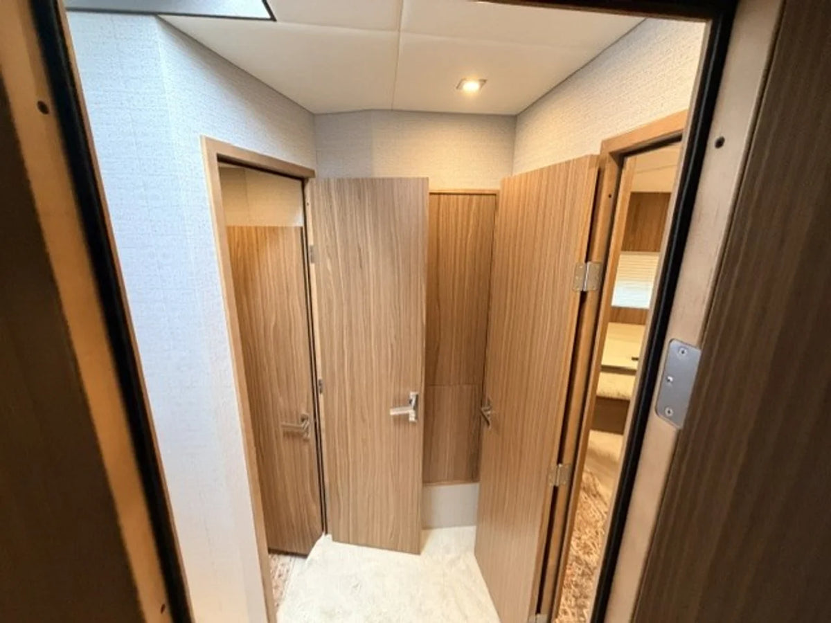 2025 Cruisers Yachts 46 CANTIUS 46.0 feet, Stuart, Florida #27