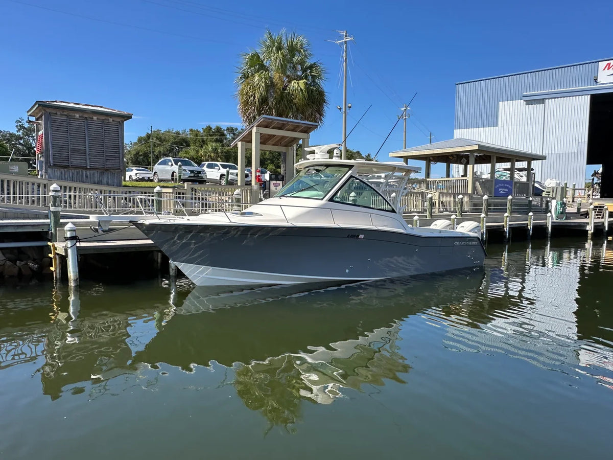 2020 Grady-White 330 EXPRESS 33.0 feet, Pensacola, Florida #3