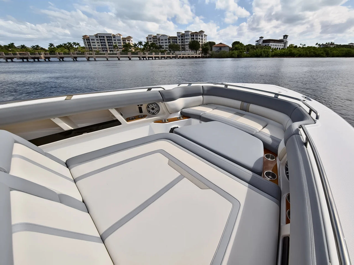 2025 Boston Whaler 350 REALM 35.0 feet, Stuart, Florida #34