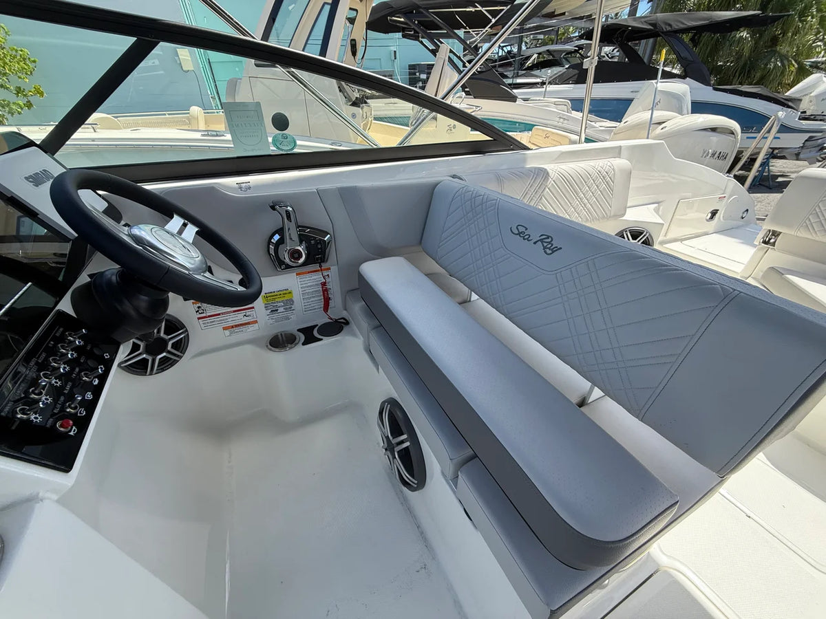 2026 Sea Ray SDX 250 Outboard 25.0 feet, Miami, FL #9