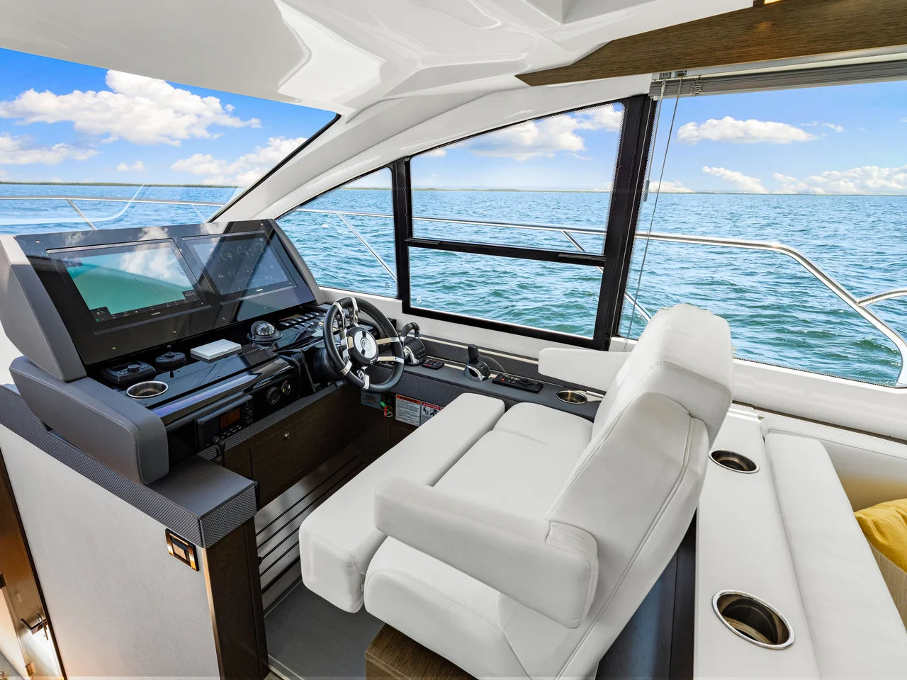 2020 Cruisers Yachts 50 CANTIUS 49.0 feet, Venice, Florida #56