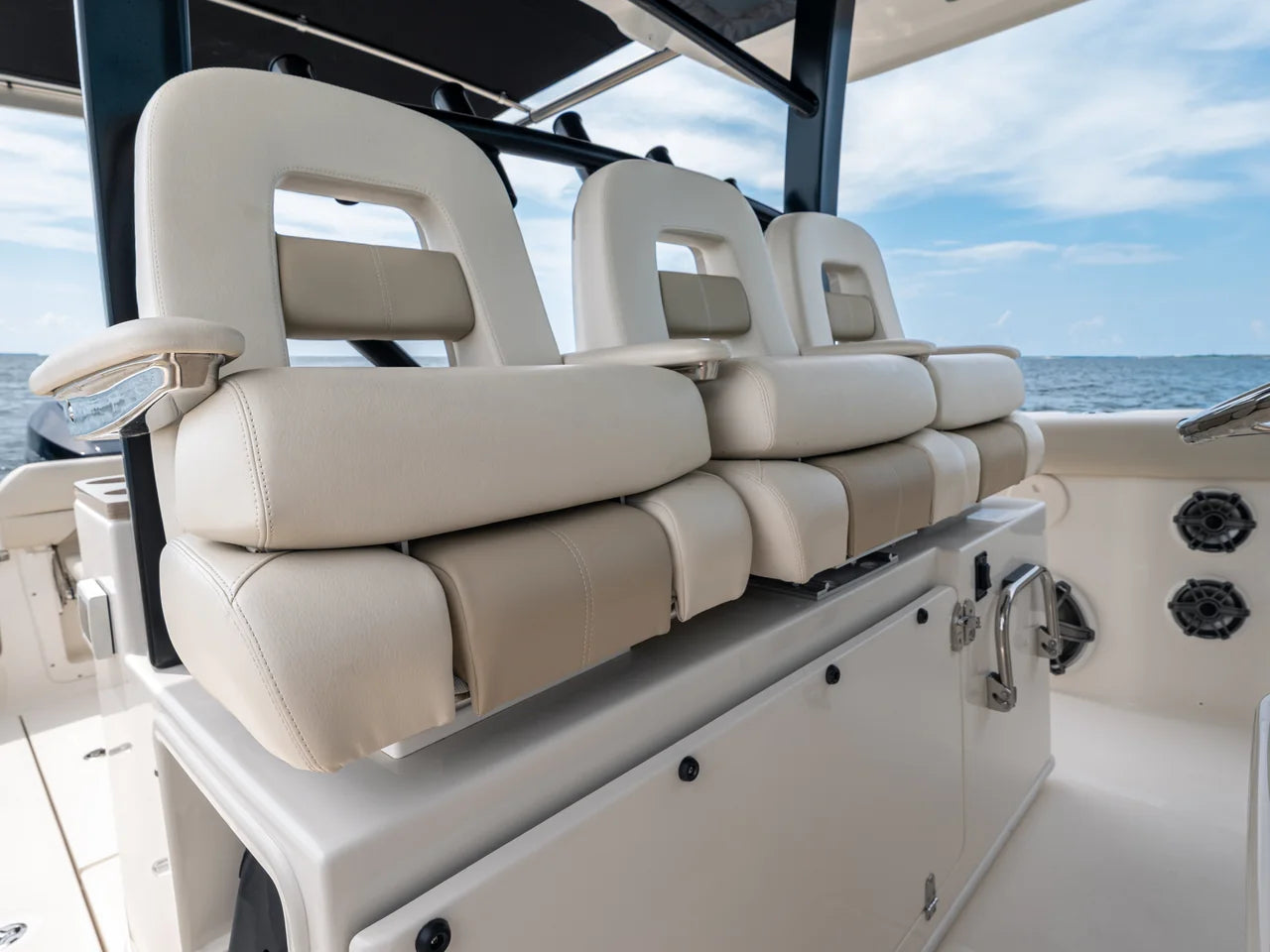 2027 Boston Whaler 380 Outrage 38.0 feet, Pensacola, Florida #53