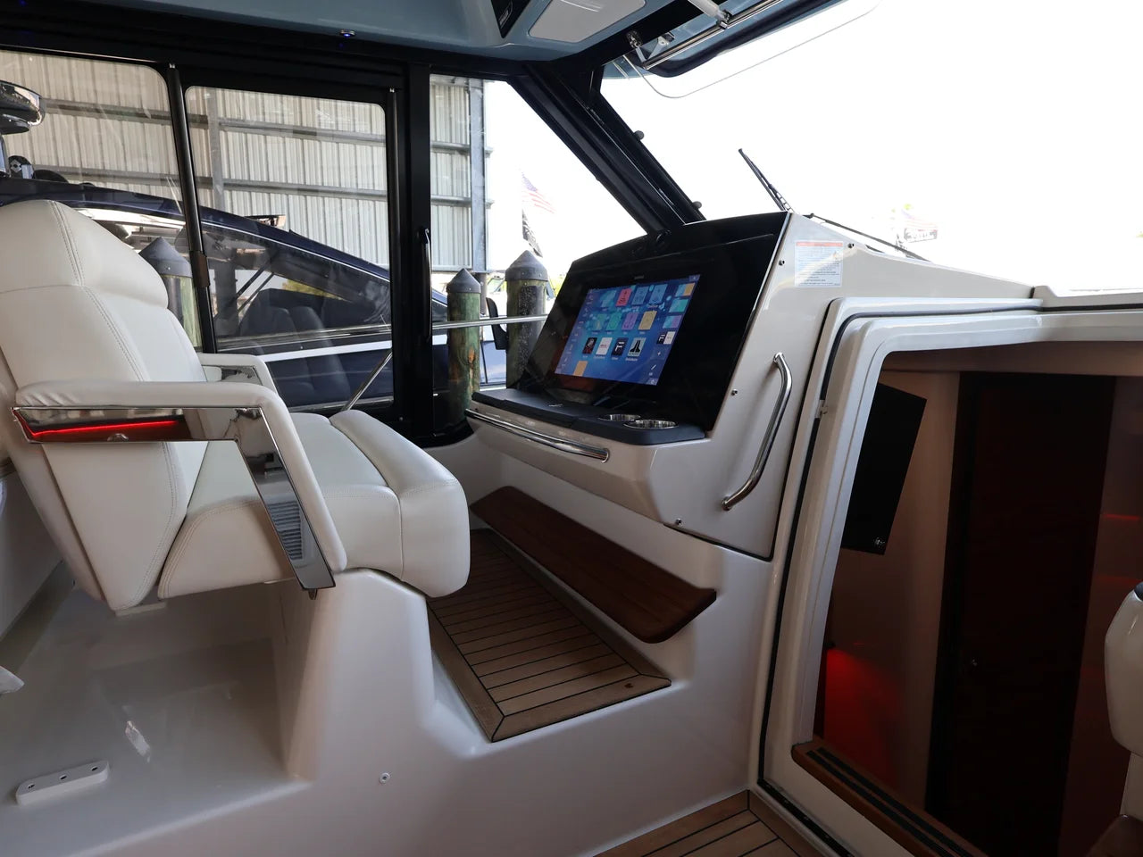2026 Boston Whaler 405 Conquest 40.0 feet, Naples, Florida #59