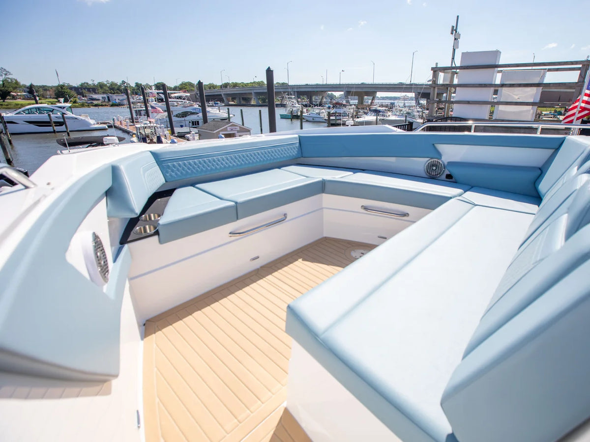 2027 Cruisers Yachts 42 GLS Outboard 42.0 feet, Brick Township, New Jersey #44