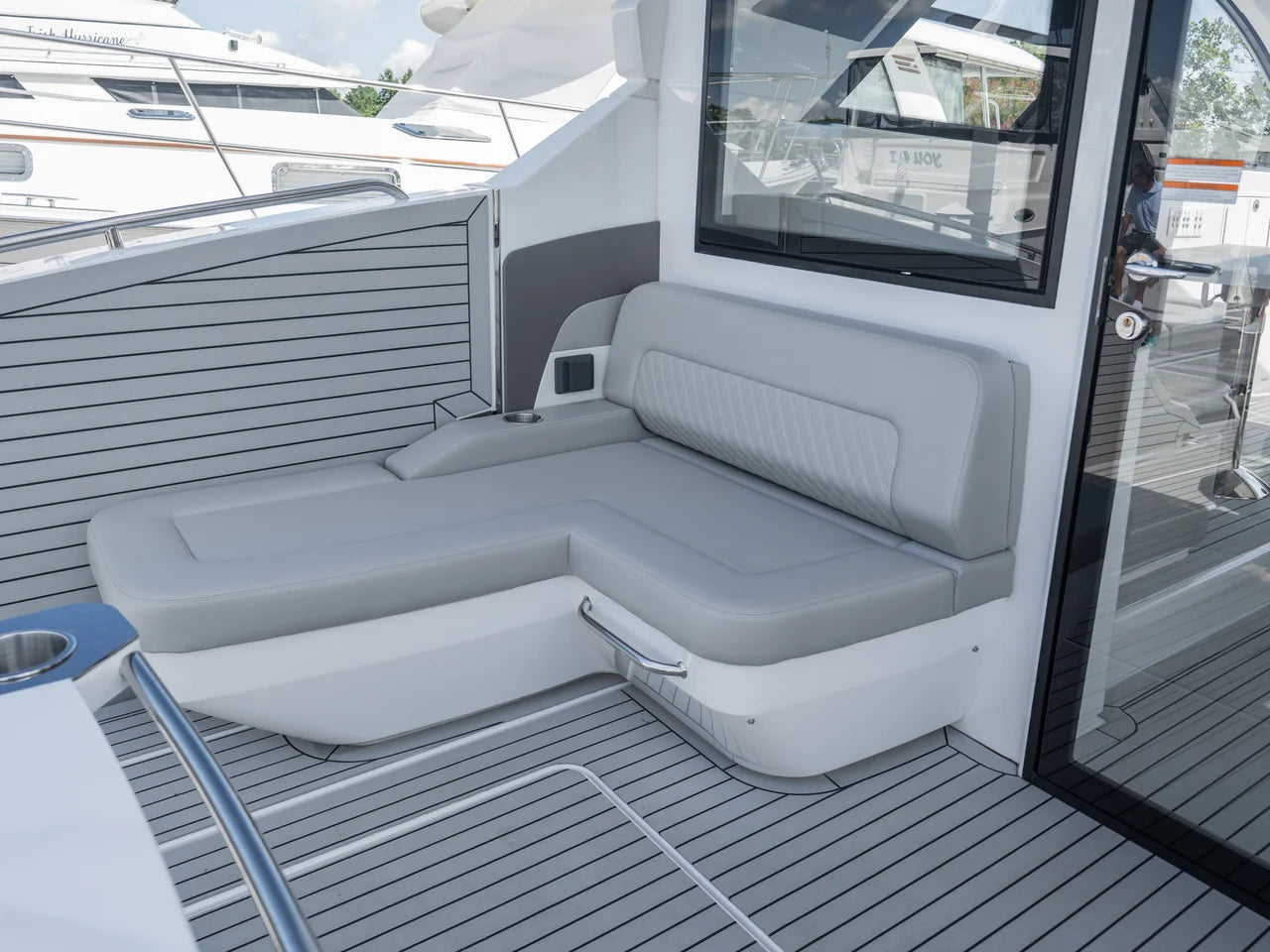 2026 Cruisers Yachts 50GLS OB 50.0 feet, Grasonville, MD #35