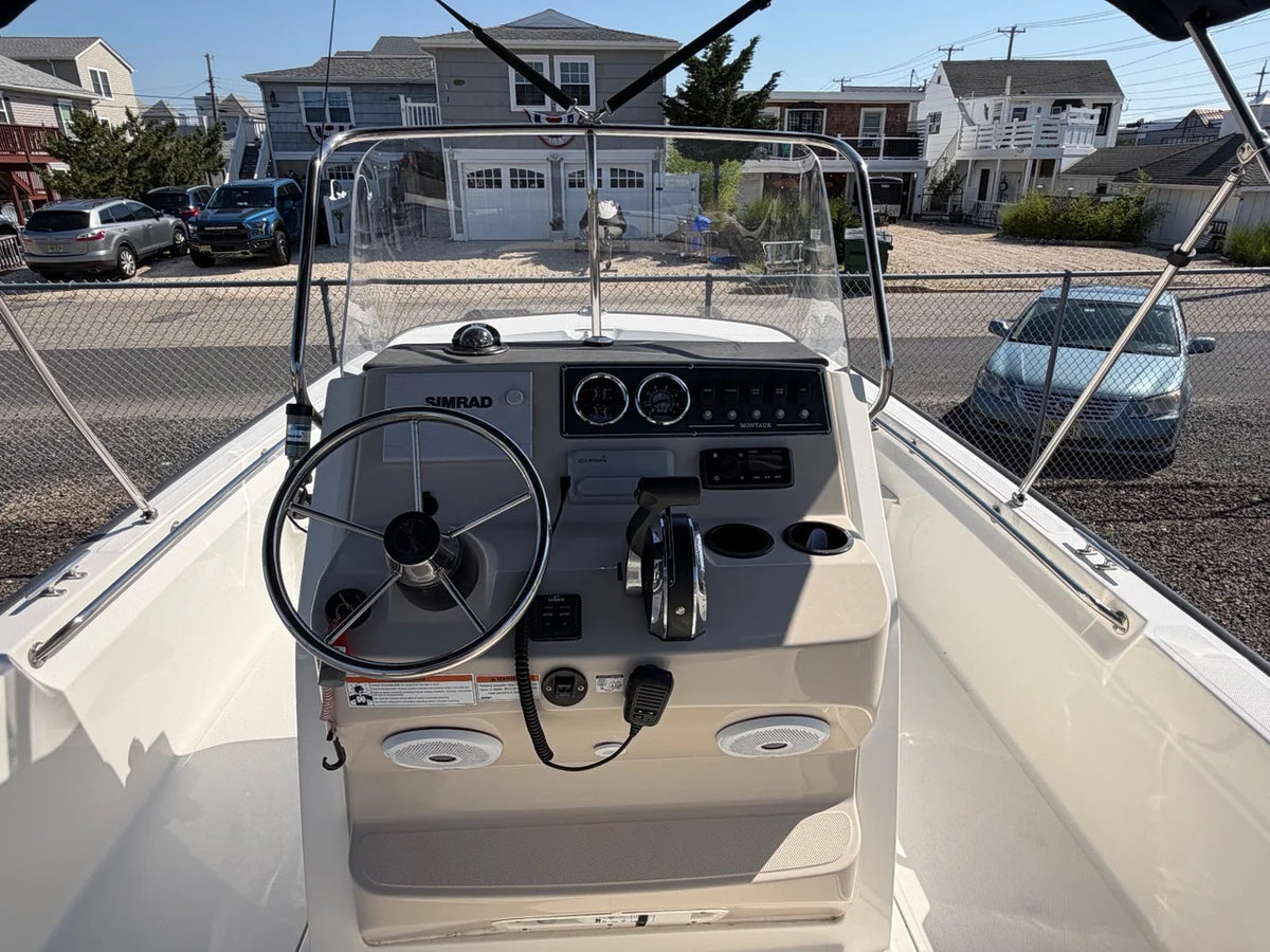 2018 Boston Whaler 210 MONTAUK 21.0 feet, Somers Point, New Jersey #9