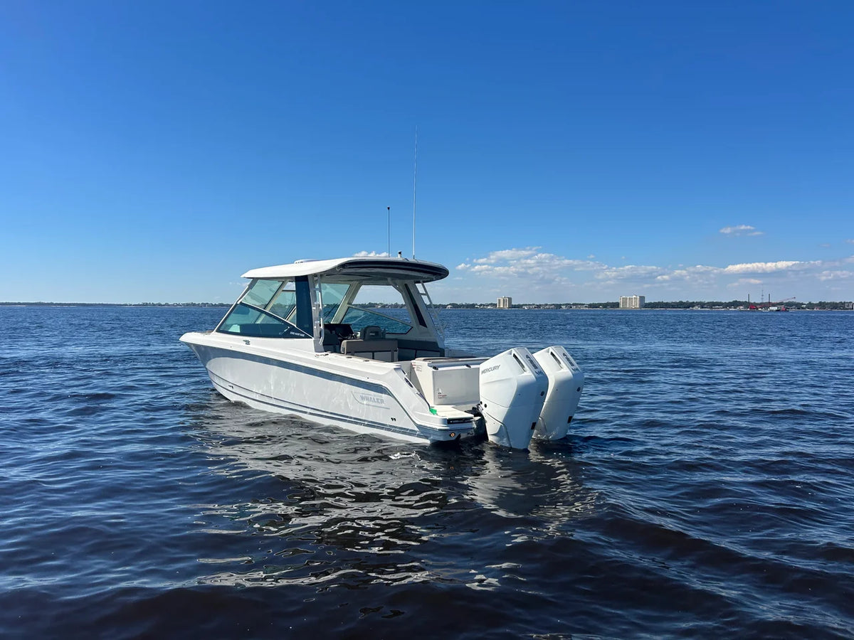 2027 Boston Whaler 330 Vantage 33.0 feet, Pensacola, Florida #8