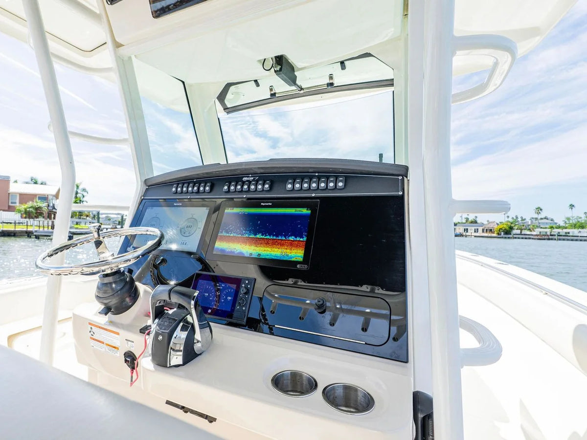 2022 Boston Whaler 330 OUTRAGE 33.0 feet, St Petersburg, FL #11