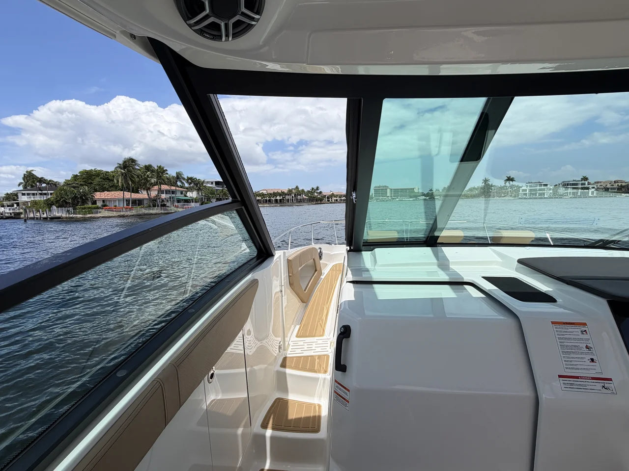 2026 Sea Ray Sundancer 320 Outboard 32.0 feet, Miami, FL #45