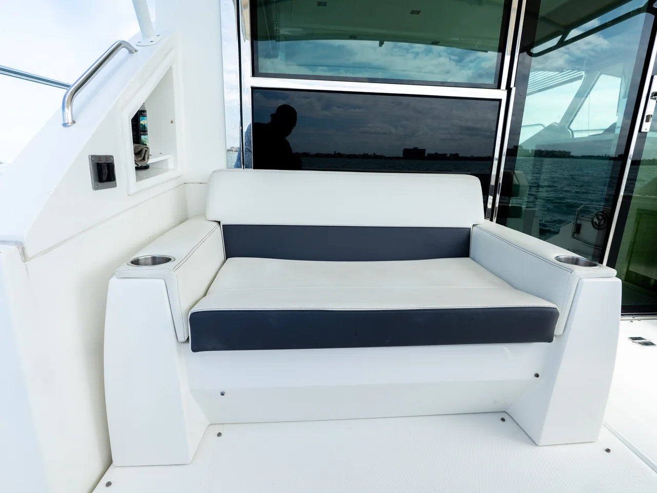 2018 Cruisers Yachts 50 CANTIUS 50.0 feet, St Petersburg, FL #25