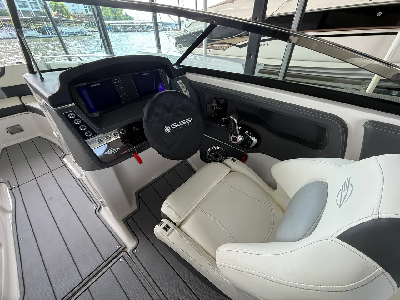 2023 Chaparral 287 SSX 28.0 feet, Lake Ozark, MO #22