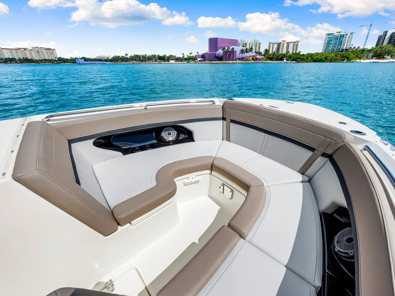 2026 Boston Whaler 240 Vantage 24.0 feet, Sarasota, FL #31