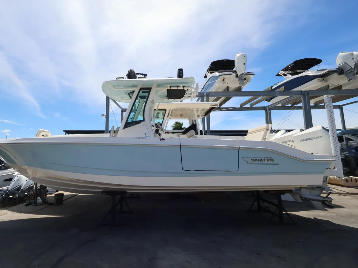 2027 Boston Whaler 280 Dauntless 28.0 feet, Naples, Florida #2