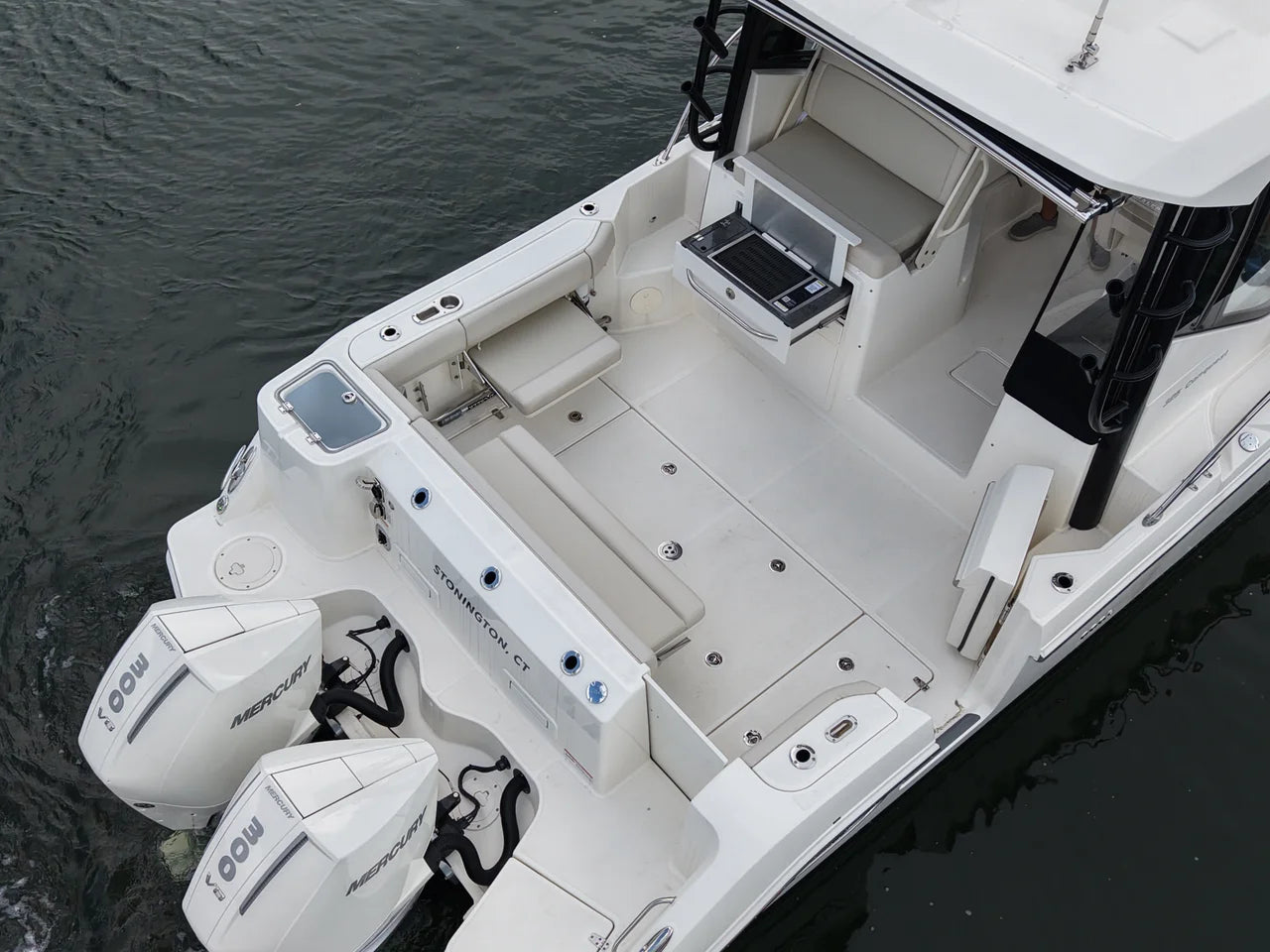 2025 Boston Whaler 325 CONQUEST 32.0 feet, Westbrook, Connecticut #10