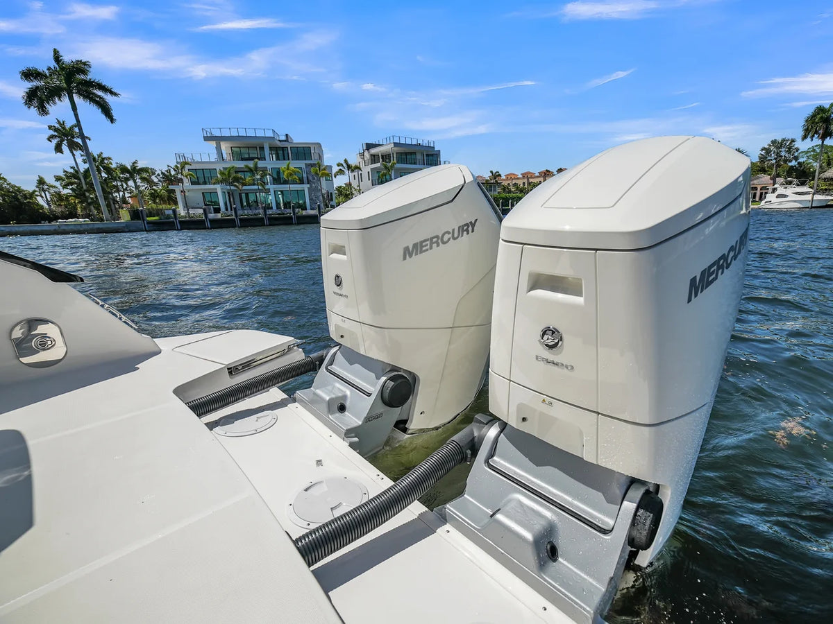 2026 Sea Ray Sundancer 370 Outboard 37.0 feet, Pompano Beach, Florida #8