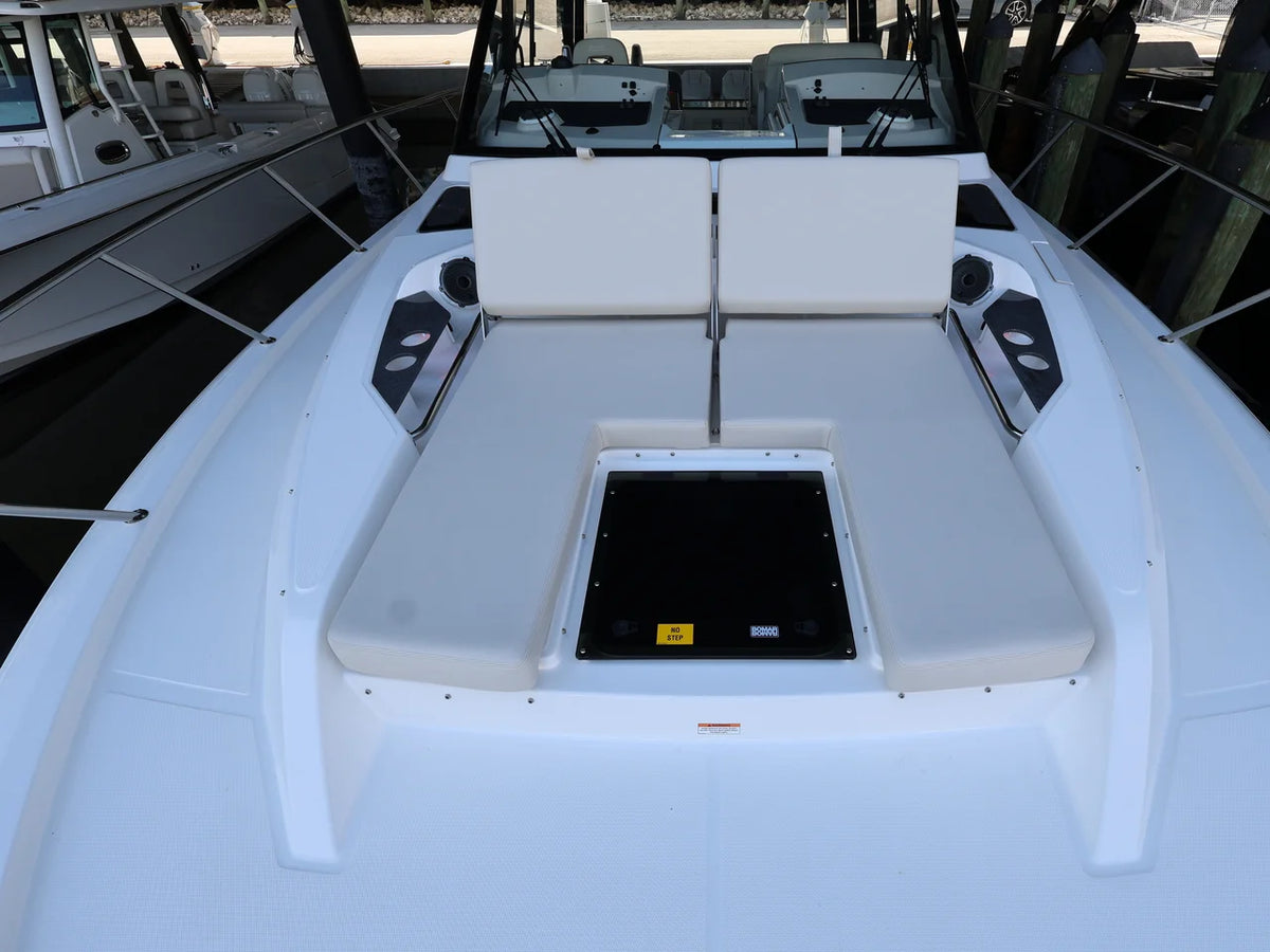 2026 Boston Whaler 405 Conquest 40.0 feet, Naples, Florida #97