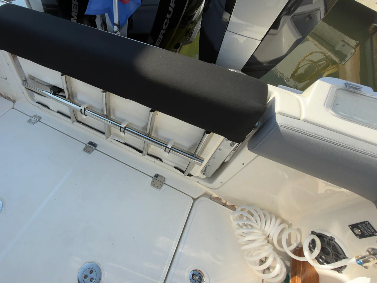2025 Boston Whaler 350 REALM 35.0 feet, Greenwich, CT #42