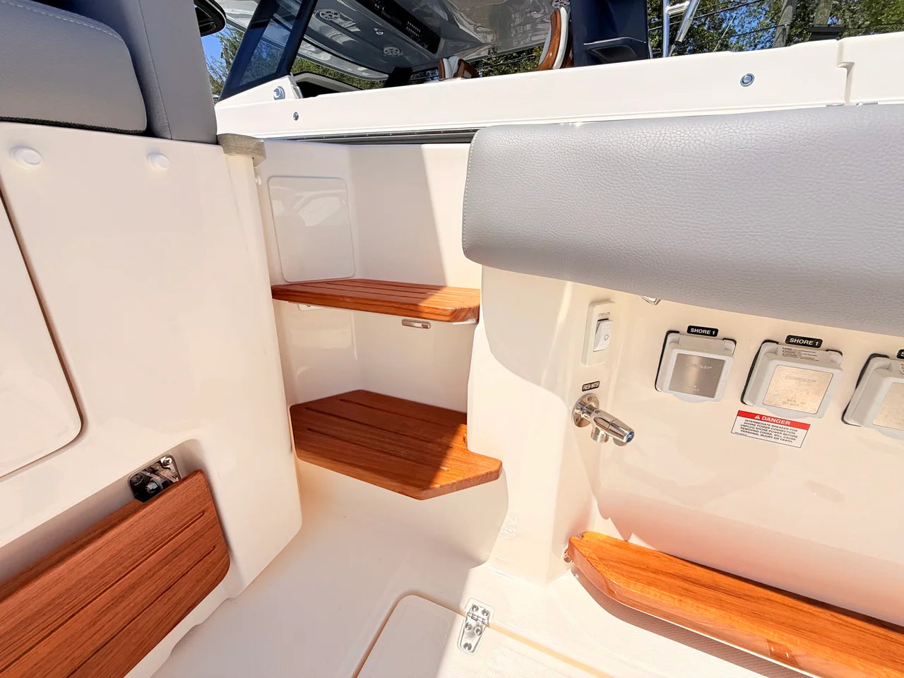 2026 Boston Whaler 380 Realm 38.0 feet, St Petersburg, FL #32