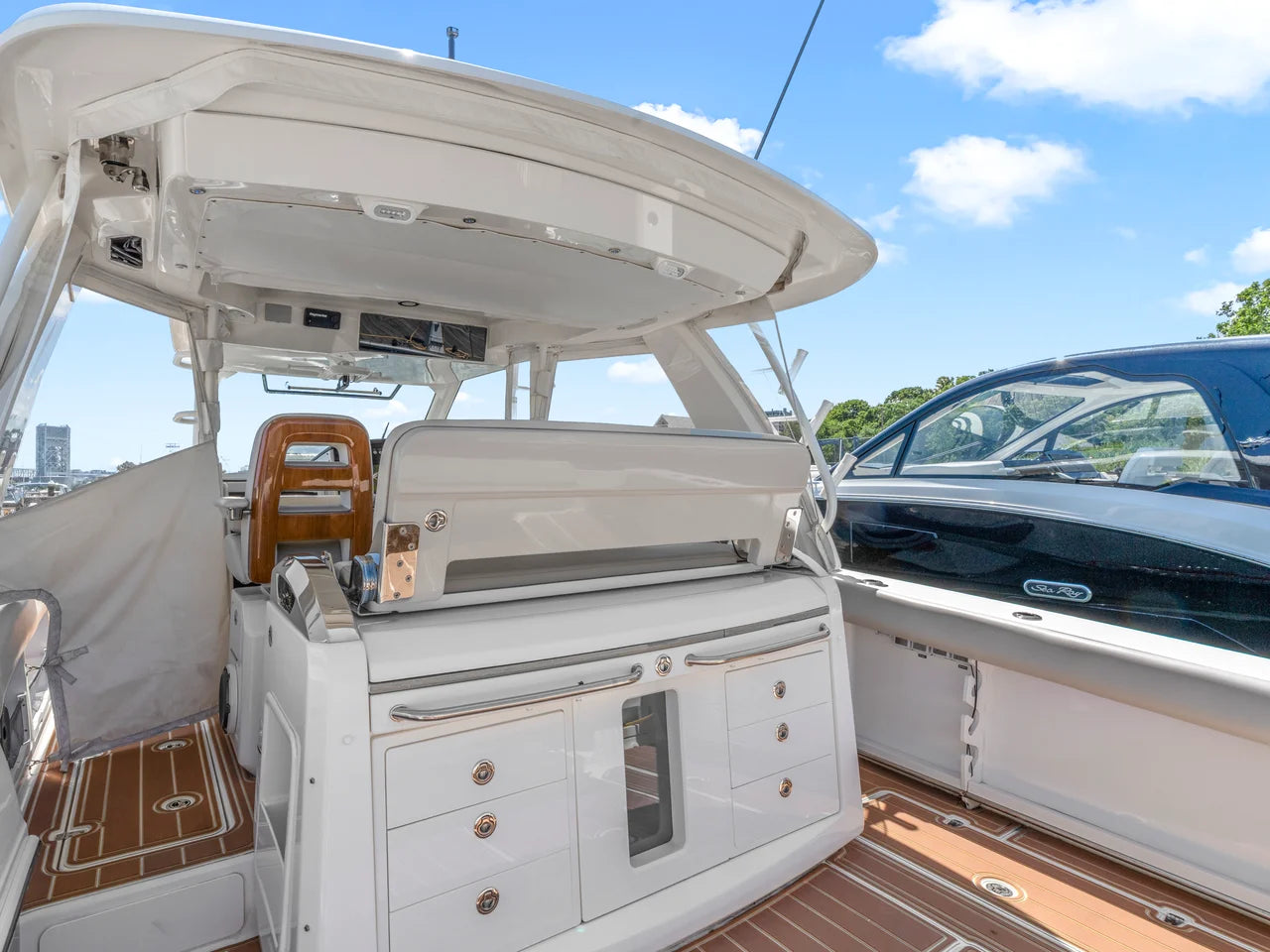 2021 Boston Whaler 420 Outrage 42.0 feet, Quincy, MA #13