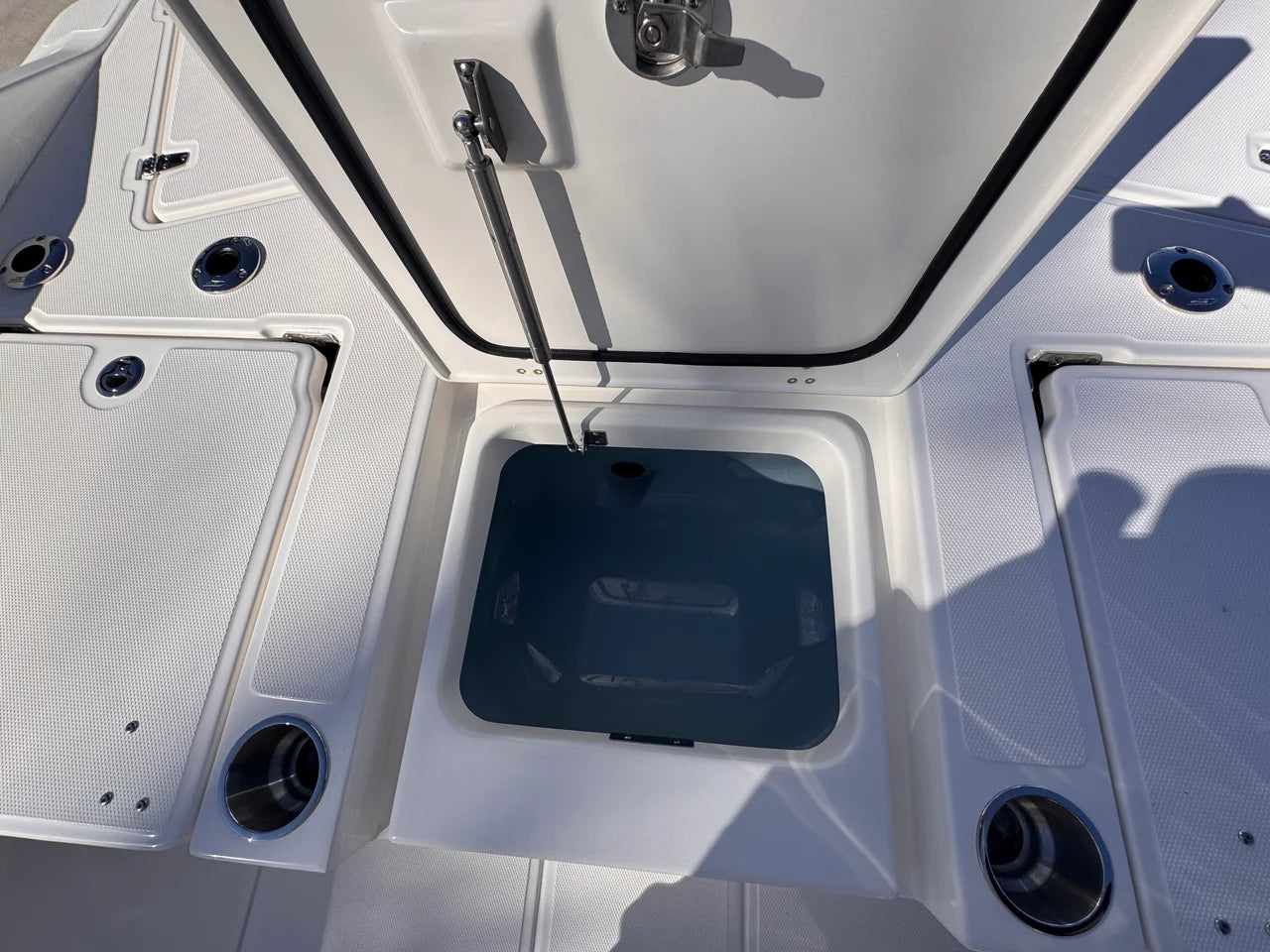 2026 Boston Whaler 250 Dauntless 25.0 feet, Stuart, Florida #13