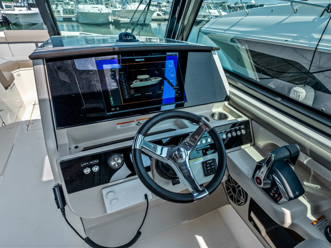2026 Boston Whaler 330 Vantage 33.0 feet, Quincy, MA #22