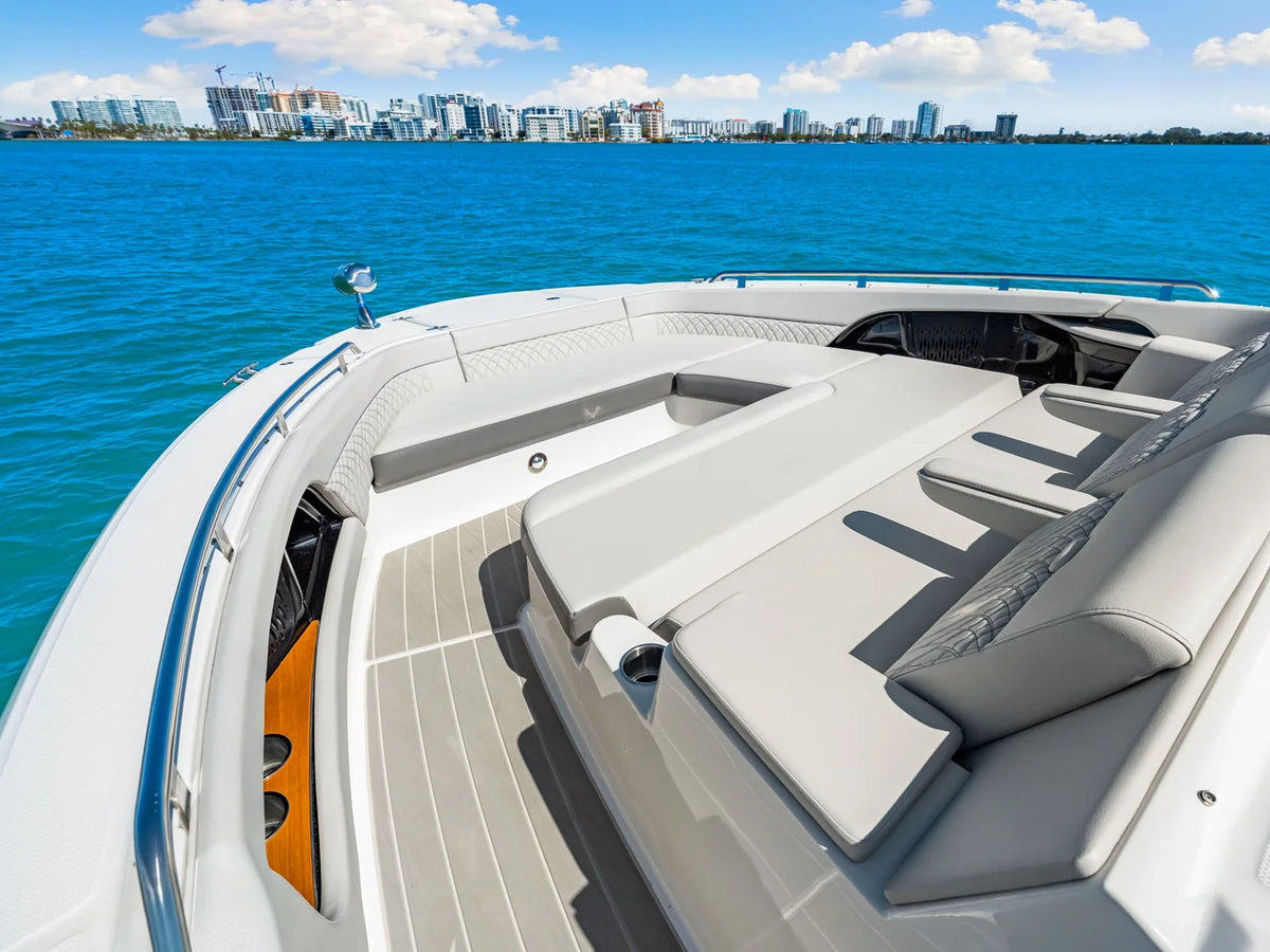 2026 Sea Ray Sundancer 370 Outboard 37.0 feet, Sarasota, FL #52