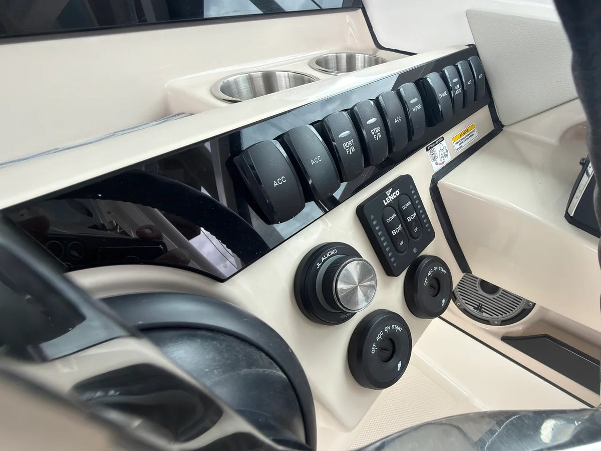 2024 Boston Whaler 280 VANTAGE 28.0 feet, Panama City, FL #19