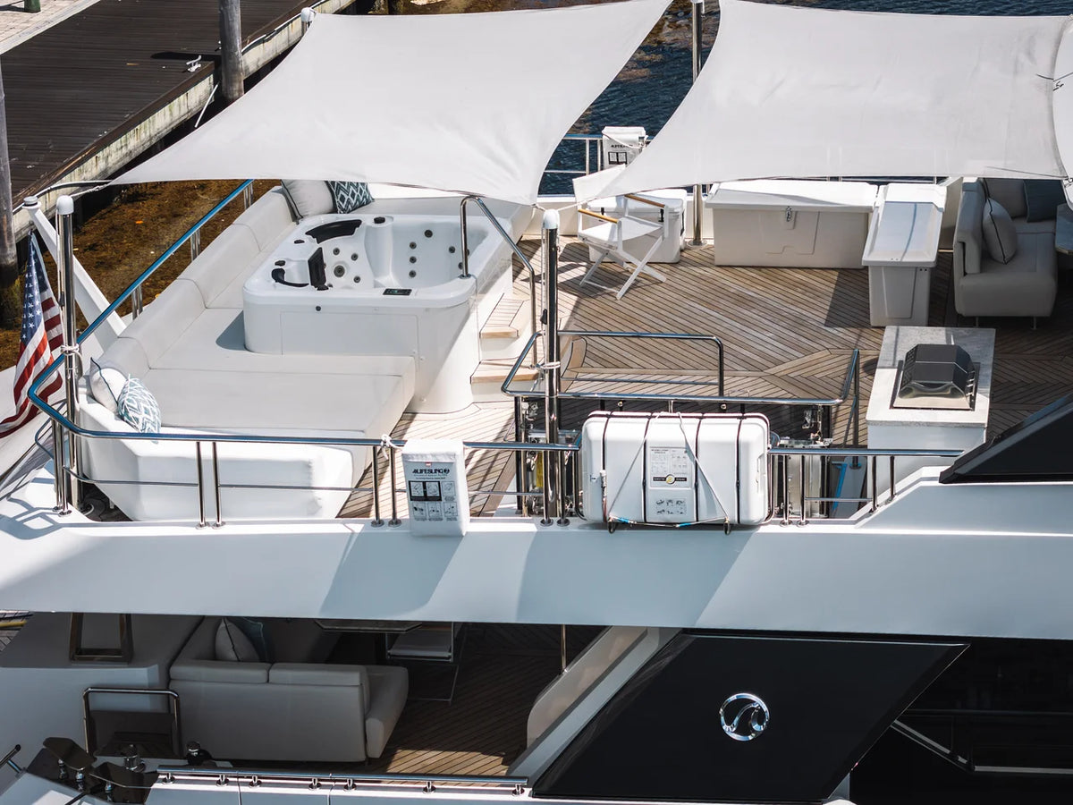 2023 Ocean Alexander 27R 88.0 feet, Ocean Reef, FL #6