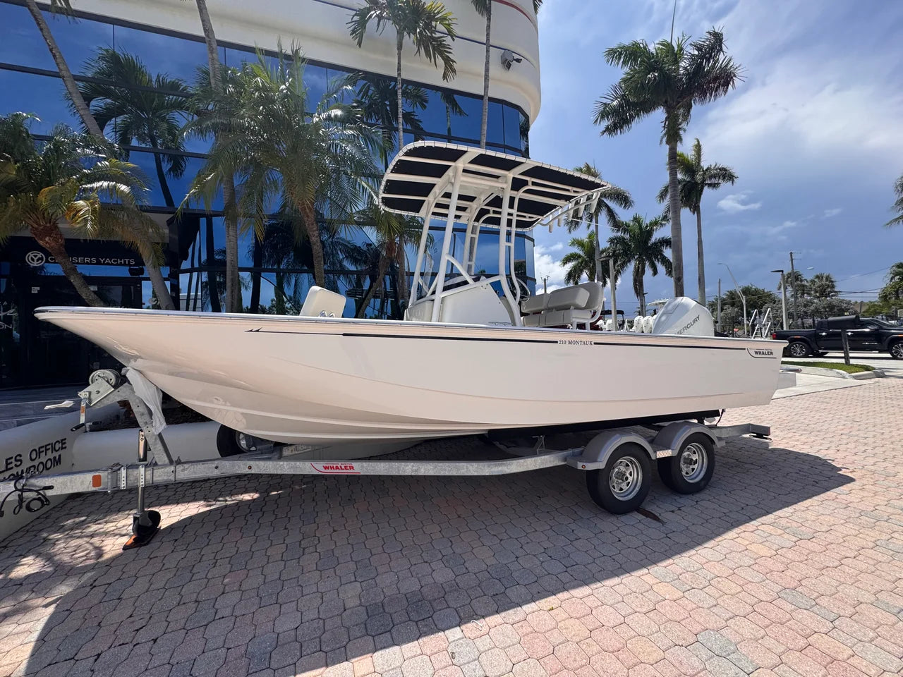 2026 Boston Whaler 210 Montauk 21.0 feet, Pompano Beach, Florida #4
