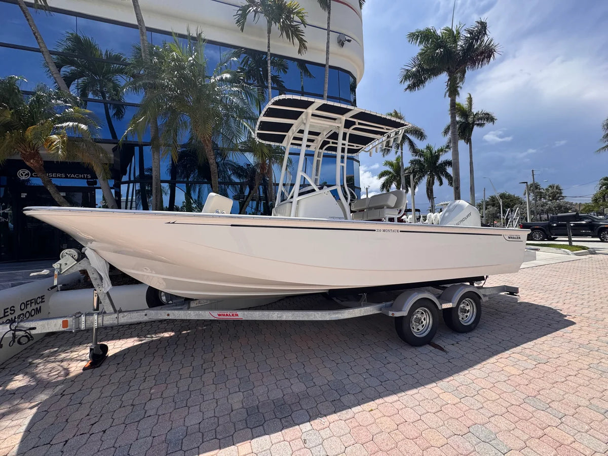 2026 Boston Whaler 210 Montauk 21.0 feet, Pompano Beach, Florida #4