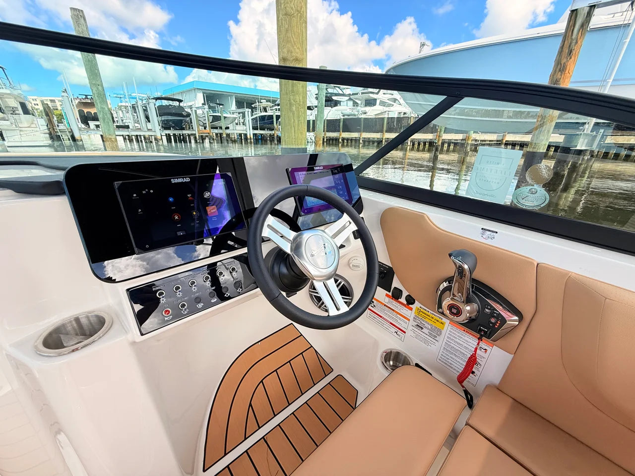 2027 Sea Ray SDX 230 Outboard 23.0 feet, St Petersburg, FL #33