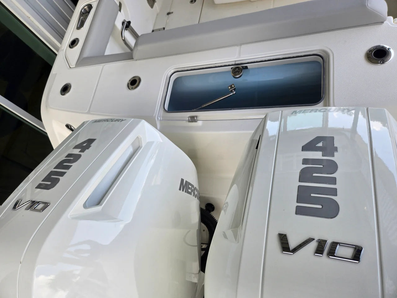 2027 Boston Whaler 330 Outrage 33.0 feet, Charleston, SC #4