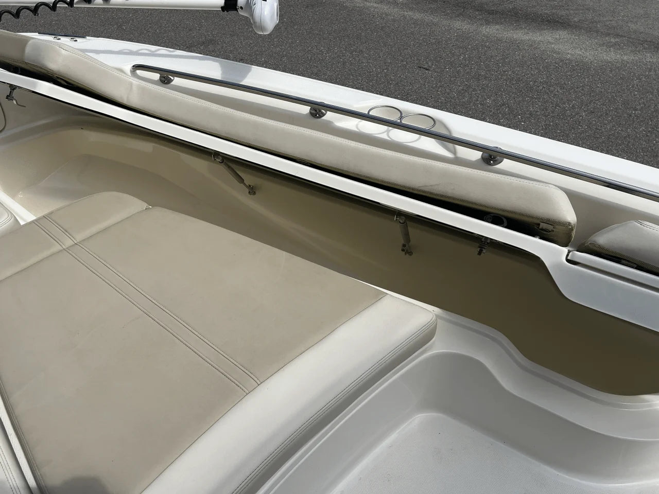 2019 Boston Whaler 240 DAUNTLESS 24.0 feet, Charleston, SC #27