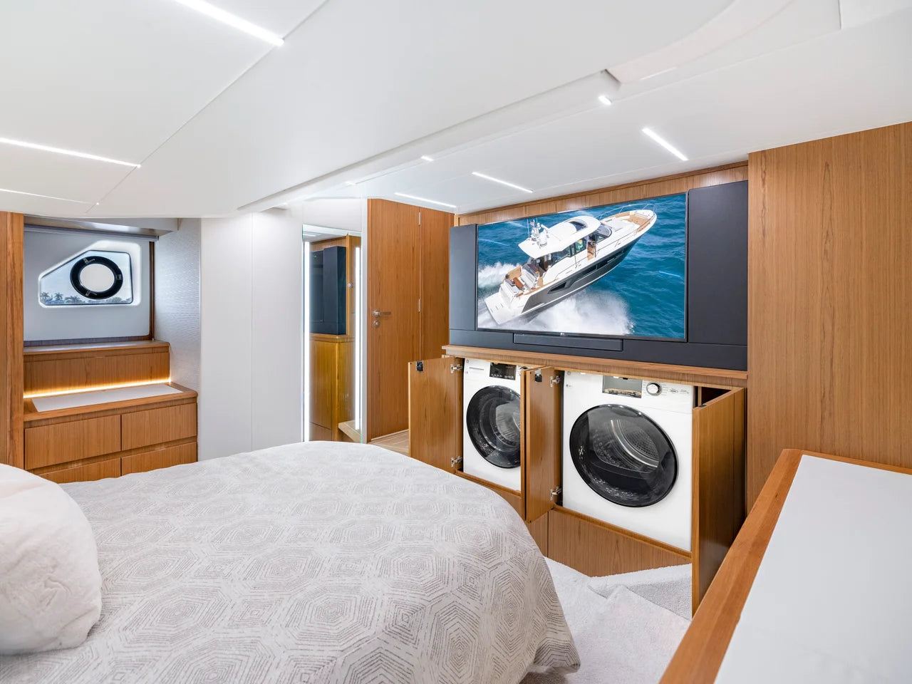 2026 Tiara Yachts 54 EX 54.0 feet, Inuvik, Northwest Territories #12