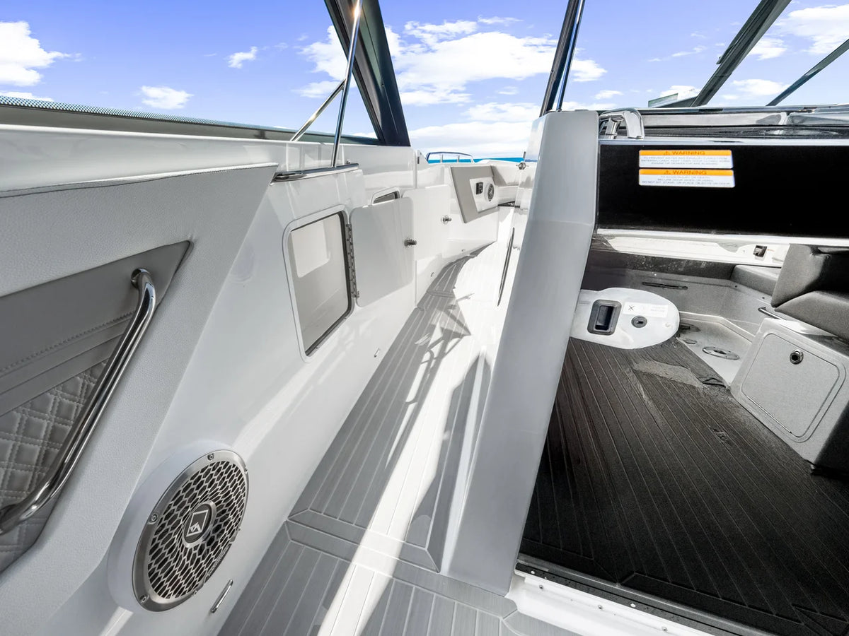 2027 Cruisers Yachts 34 GLS Outboard 34.0 feet, Venice, Florida #42