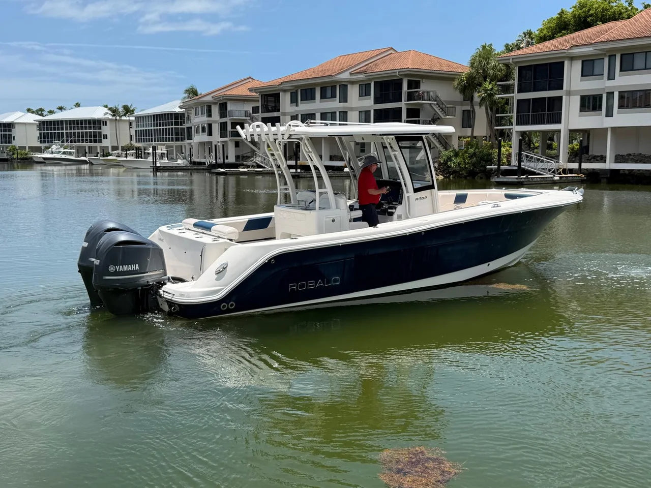 2017 Robalo R302 CENTER CONSOLE 29.0 feet, Key Largo, FL #12