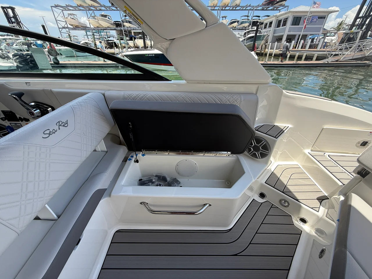 2026 Sea Ray SDX 270 Outboard 27.0 feet, Sarasota, FL #24