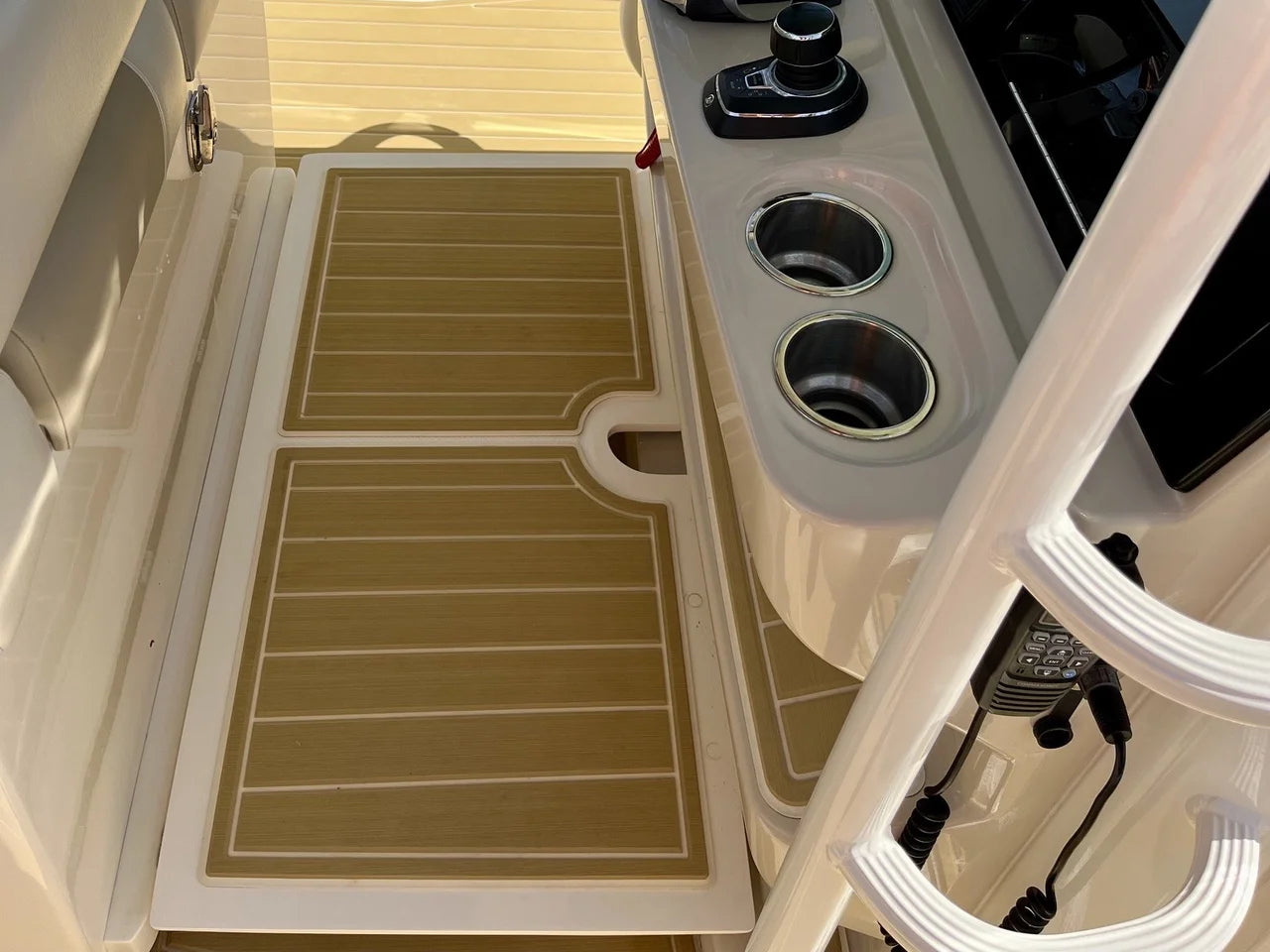 2020 Boston Whaler 330 OUTRAGE 33.0 feet, Venice, Florida #23