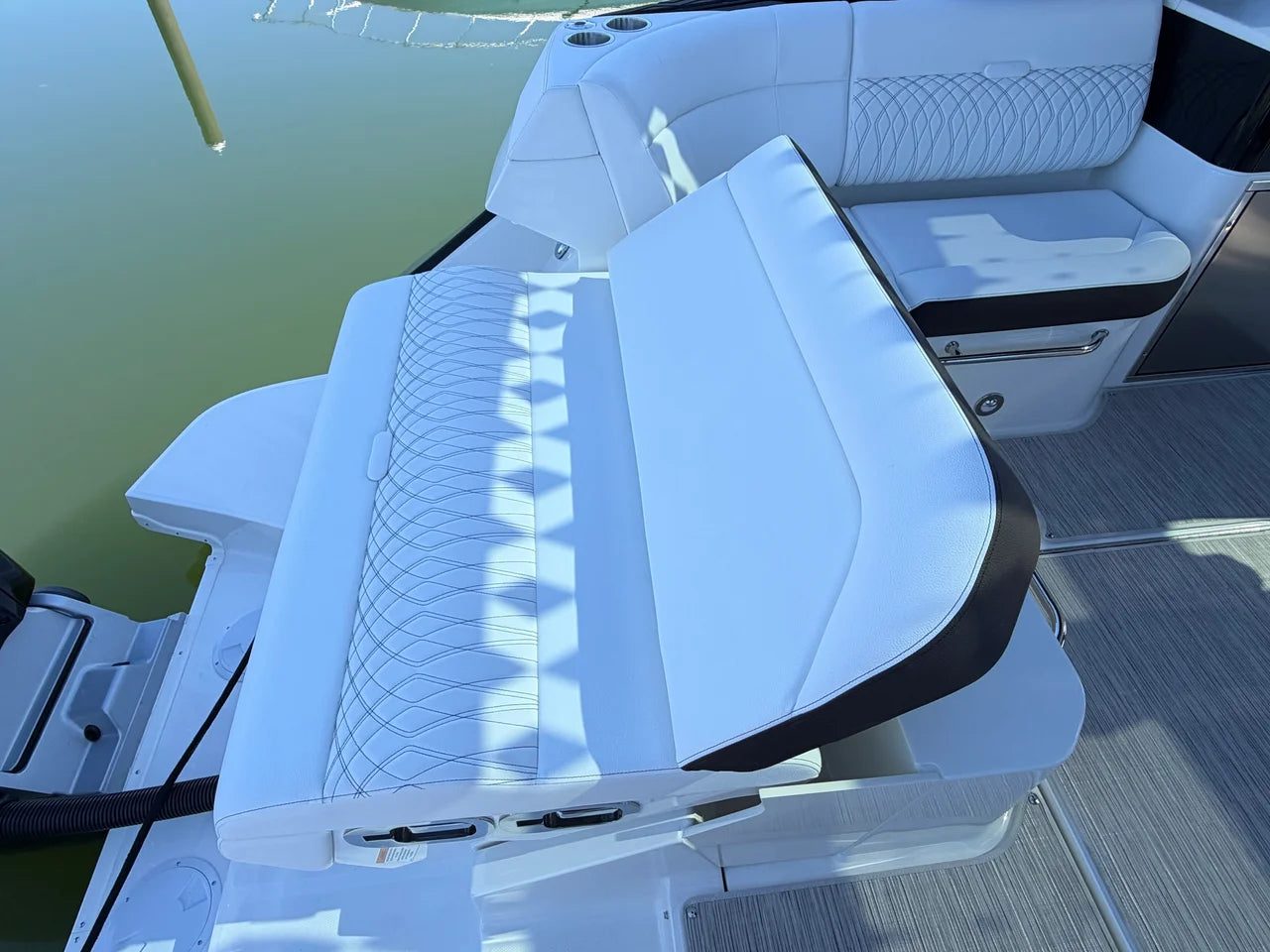 2026 Sea Ray Sundancer 370 Outboard 37.0 feet, Grasonville, MD #15