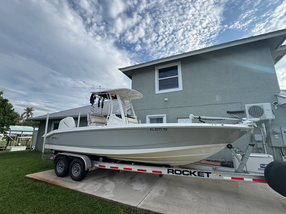 2024 Boston Whaler 250 DAUNTLESS 25.0 feet, Stuart, Florida #1