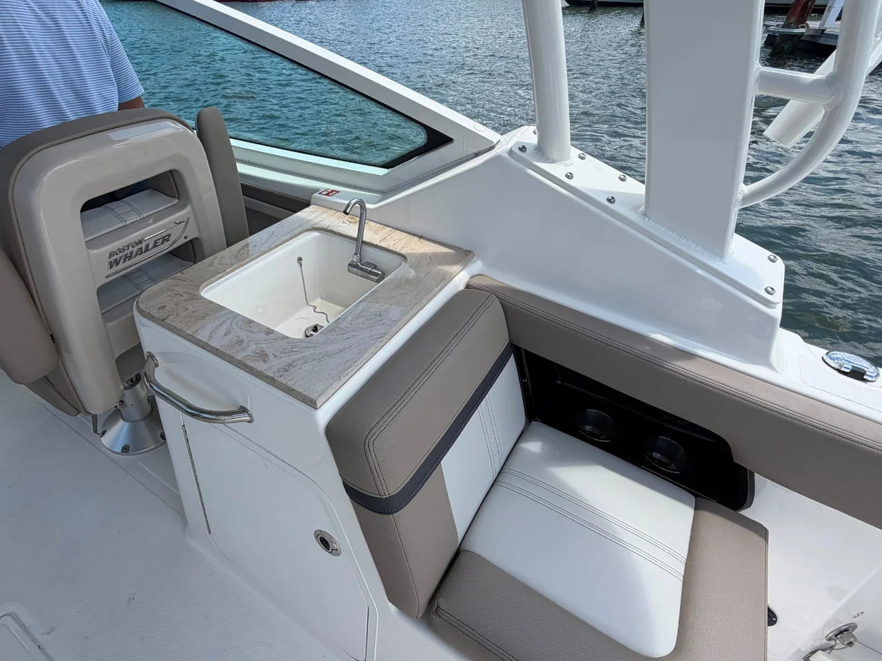2026 Boston Whaler 280 Vantage 28.0 feet, Jupiter, Florida #24