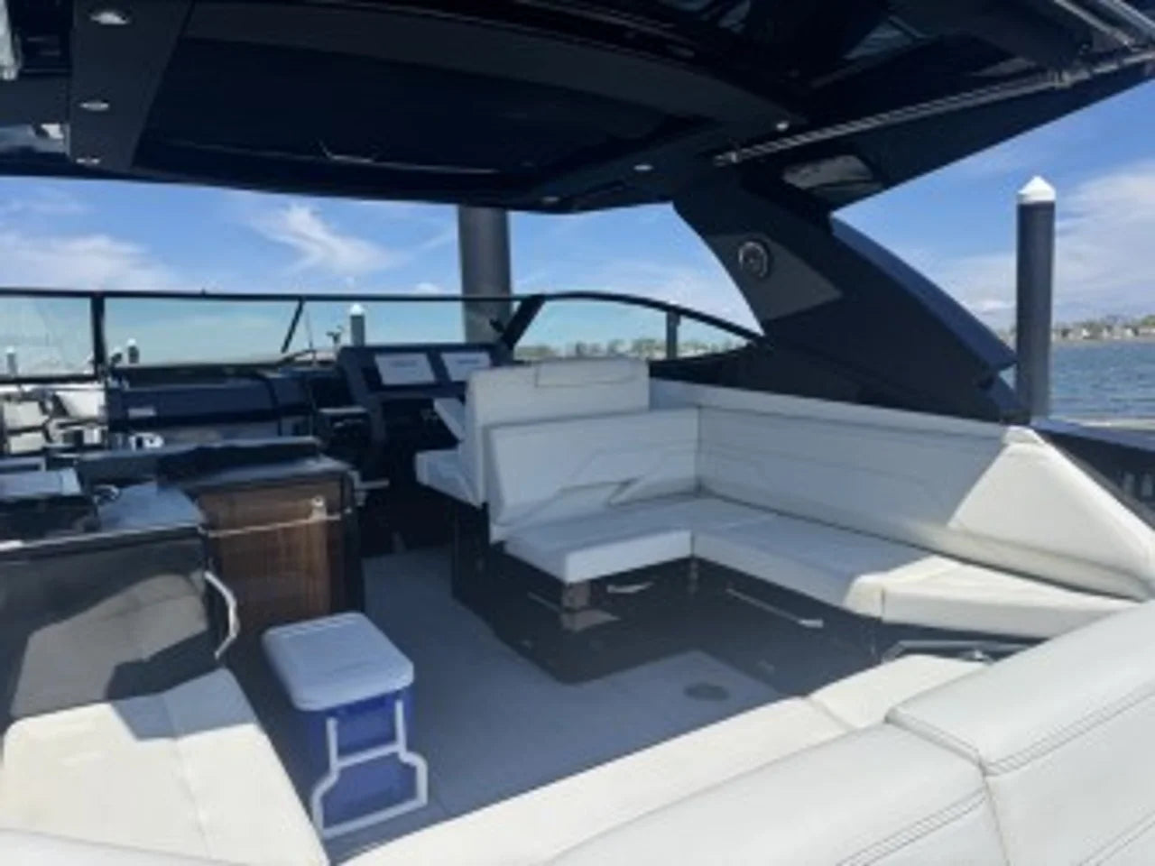 2022 Cruisers Yachts 38 GLS South Beach 38.0 feet, Quincy, MA #7