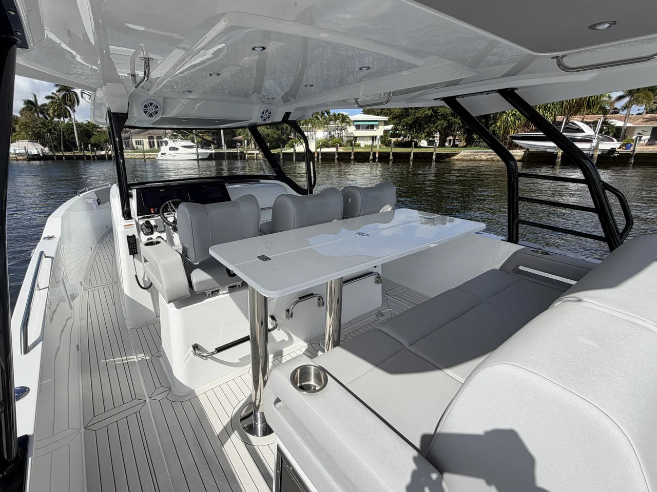 2026 Cruisers Yachts 38 VTR 38.0 feet, Miami, FL #27