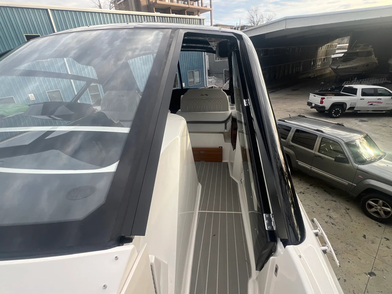 2026 Sea Ray Sundancer 370 37.0 feet, Lake Ozark, MO #24