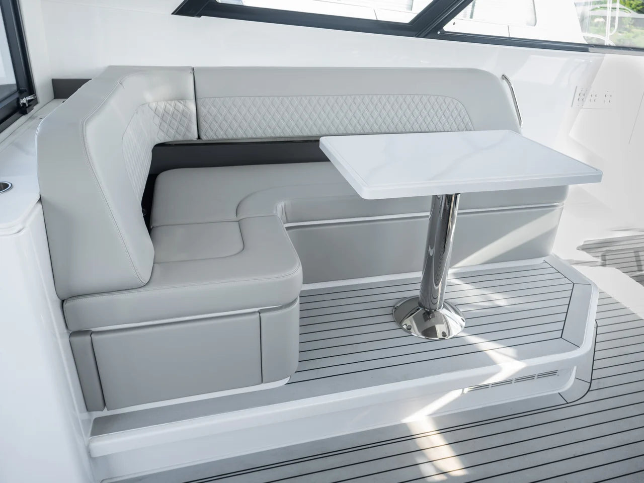 2026 Cruisers Yachts 50GLS OB 50.0 feet, Grasonville, MD #43