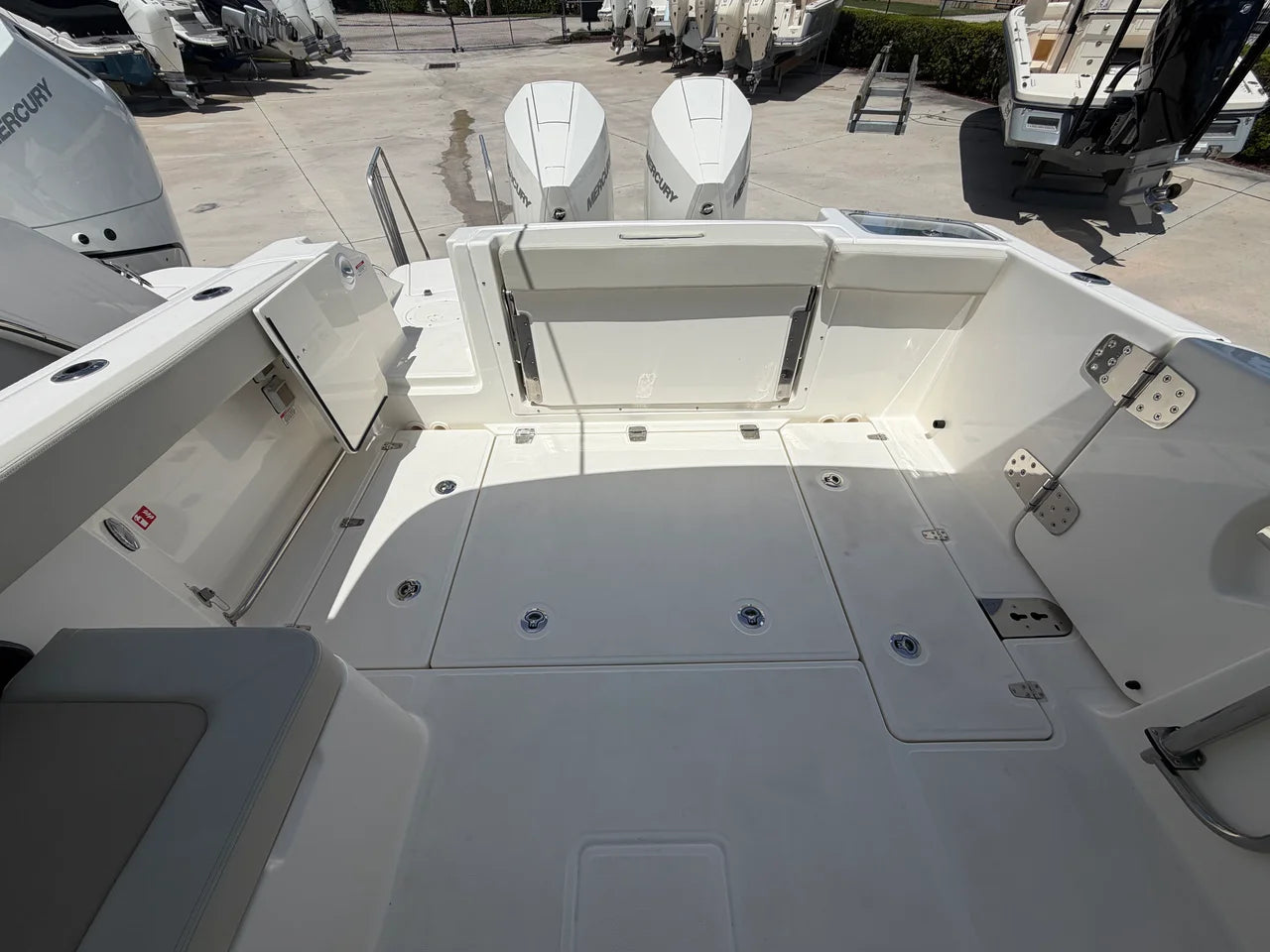 2027 Boston Whaler 280 Vantage 28.0 feet, Stuart, Florida #17