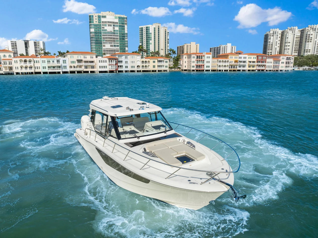 2022 Boston Whaler 405 40.0 feet, Naples, Florida #24