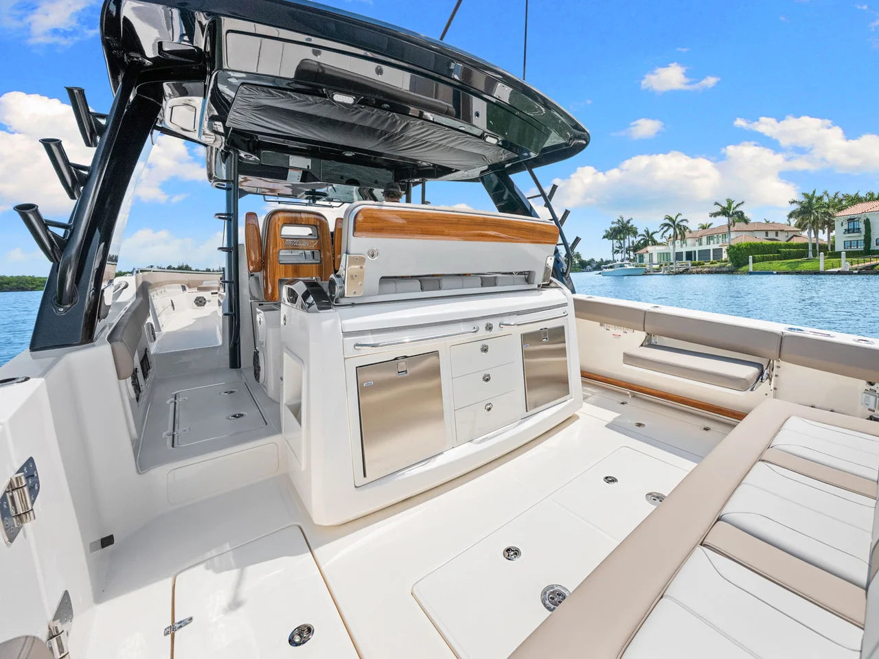 2026 Boston Whaler 420 Outrage 42.0 feet, Naples, Florida #34