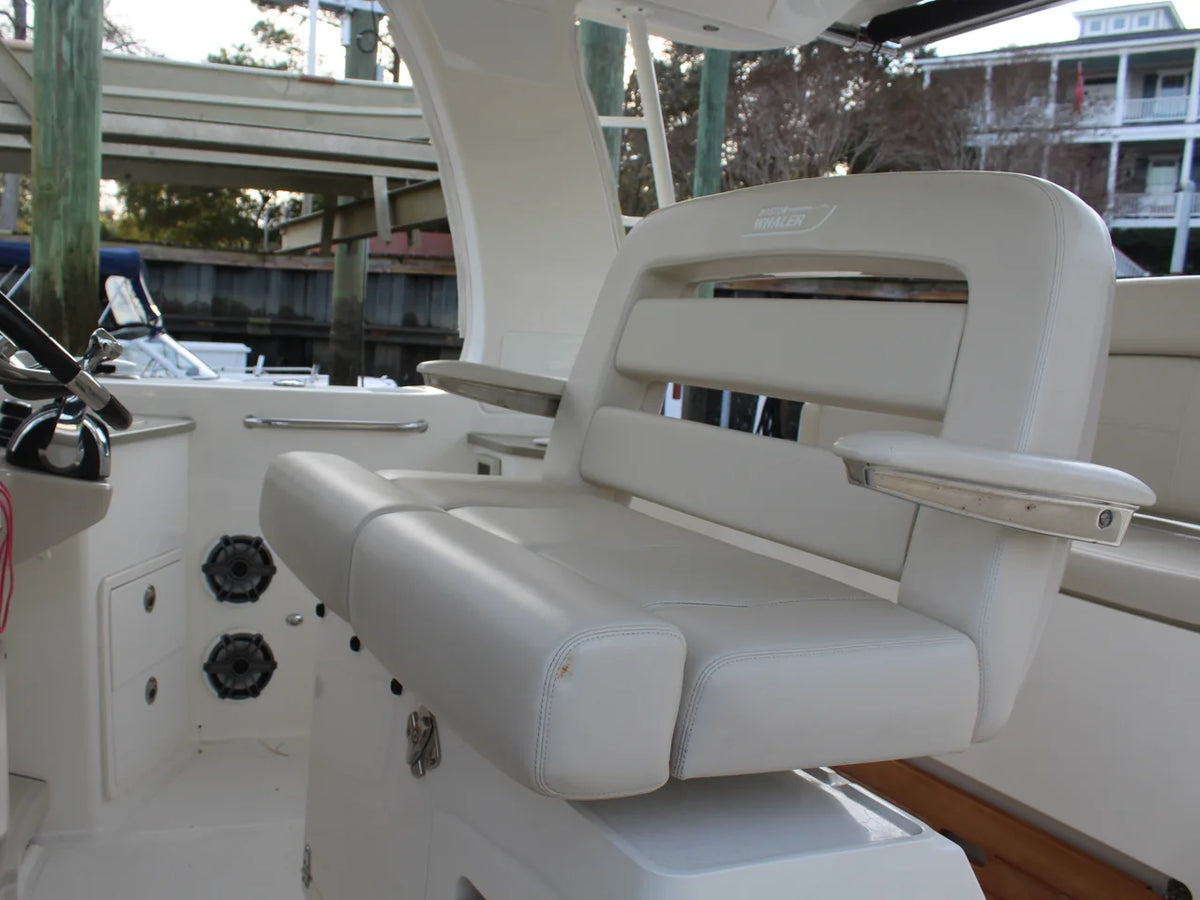 2021 Boston Whaler 350 REALM 35.0 feet, Wilmington, NC #19