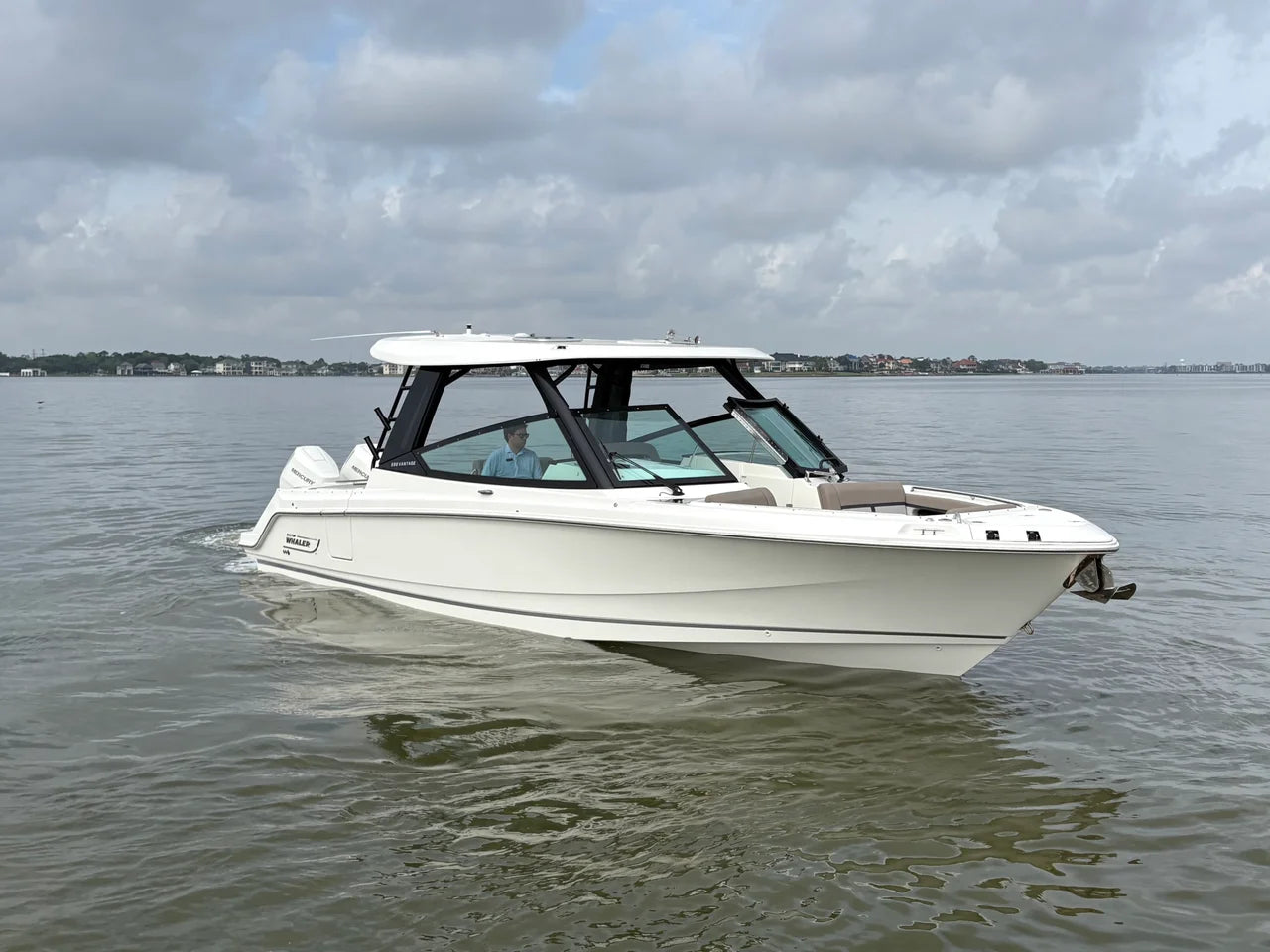 2025 Boston Whaler 330 Vantage 33.0 feet, Seabrook, TX #9